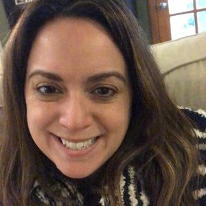 Meet your Posher, Denise